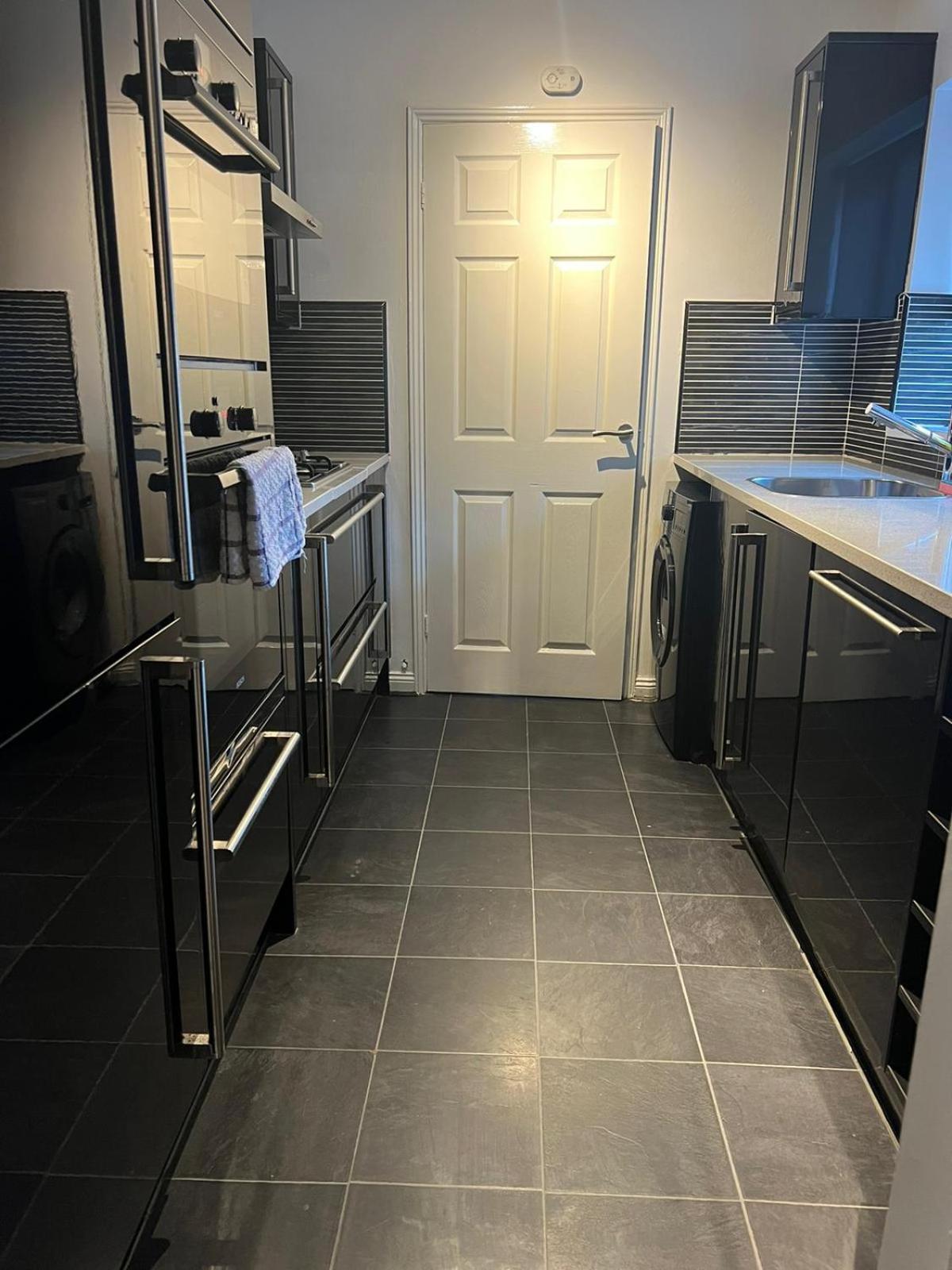 3 Bedroom Property Close To Beach 南希尔兹 外观 照片